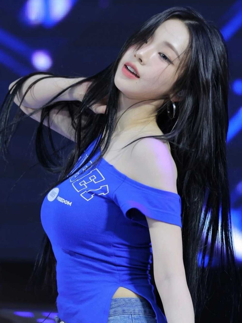 6a125950d2005.jpg